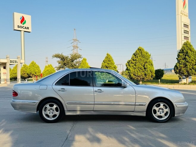 Mercedes E 240 2000, 368,450 km - 2.4 l - Bakı