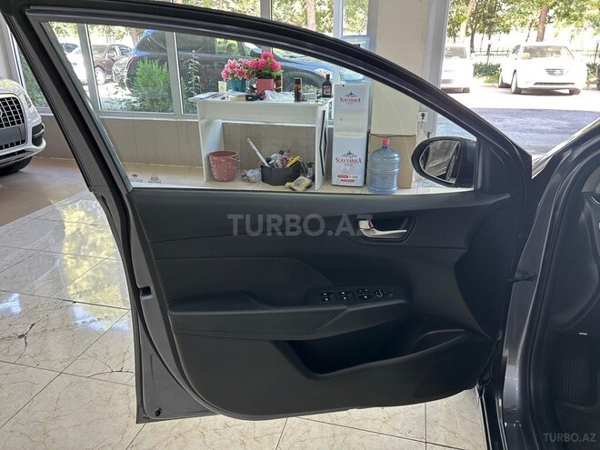 Hyundai Accent 2018, 121,000 km - 1.6 l - Mingəçevir