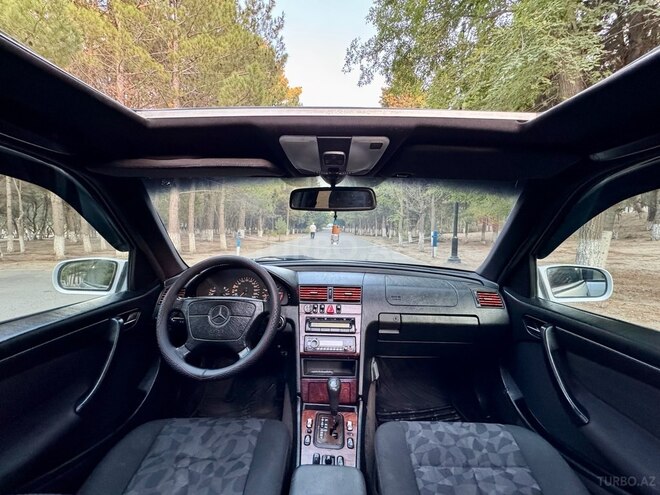 Mercedes C 200 1998, 315,248 km - 2.0 l - Bakı