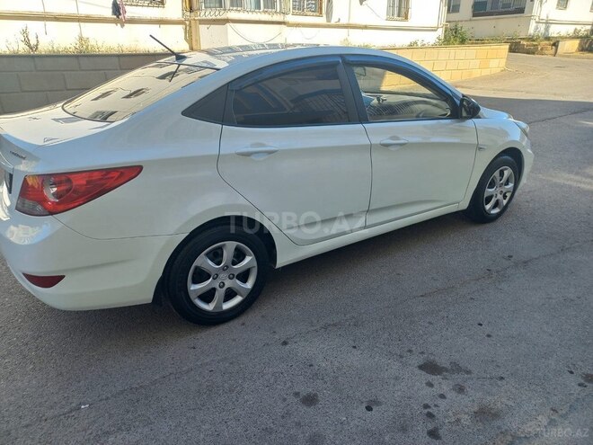 Hyundai Accent 2013, 267,560 km - 1.6 l - Bakı