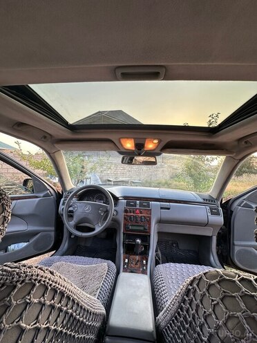 Mercedes E 220 d 2000, 510,500 km - 2.2 л - Bakı