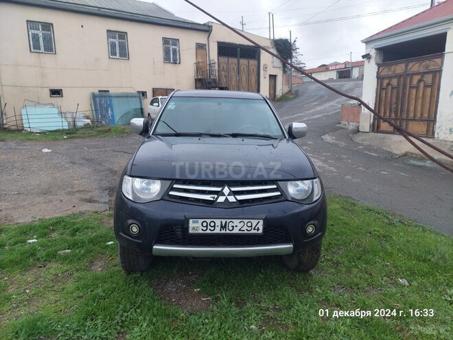 Mitsubishi L200 2012, 280,000 km - 2.5 l - Bakı