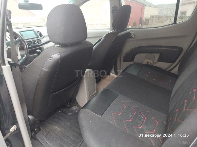 Mitsubishi L200 2012, 280,000 km - 2.5 l - Bakı
