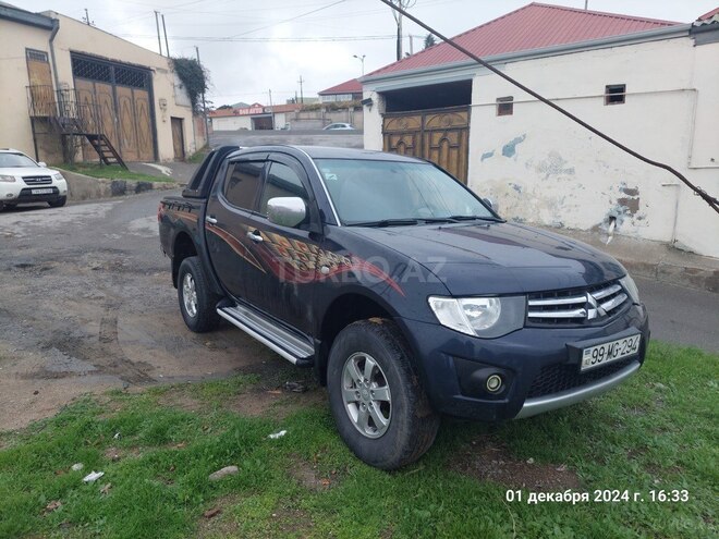 Mitsubishi L200 2012, 280,000 km - 2.5 l - Bakı