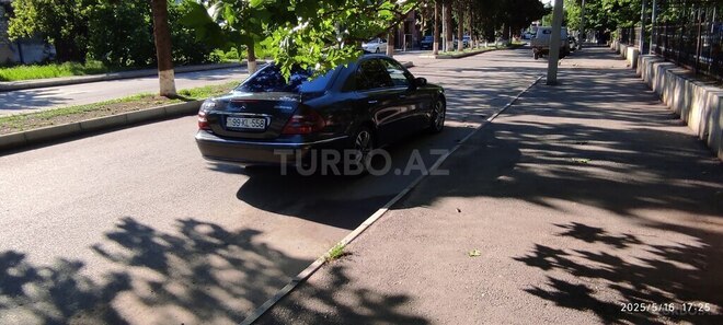 Mercedes E 320 2003, 740,669 km - 3.2 l - Sumqayıt