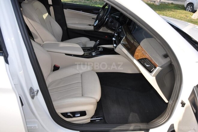 BMW 530 2017, 135,000 km - 2.0 л - Bakı