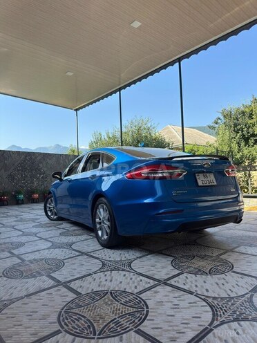 Ford Fusion (North America) 2019, 165,323 km - 1.5 l - Qax