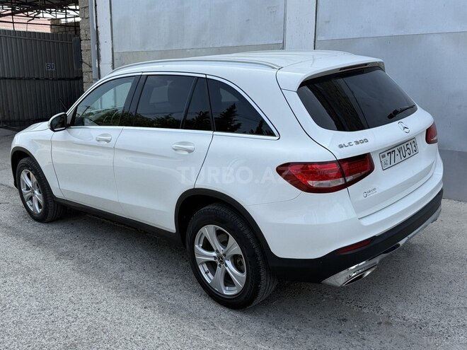 Mercedes GLC 300 e 4MATIC 2018, 97,900 km - 2.0 l - Bakı