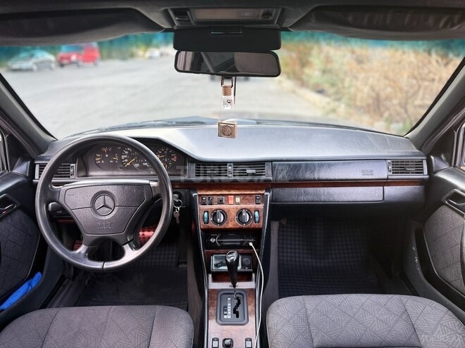 Mercedes E 220 1994, 396,690 km - 2.2 l - Bakı