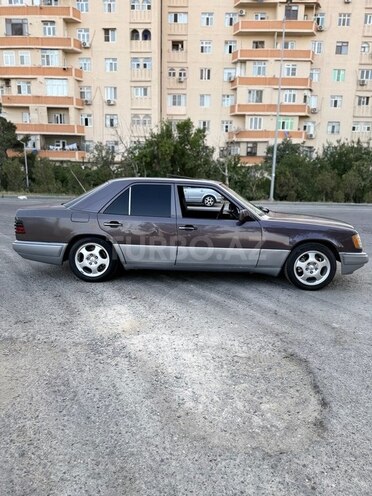 Mercedes E 220 1994, 396,690 km - 2.2 l - Bakı