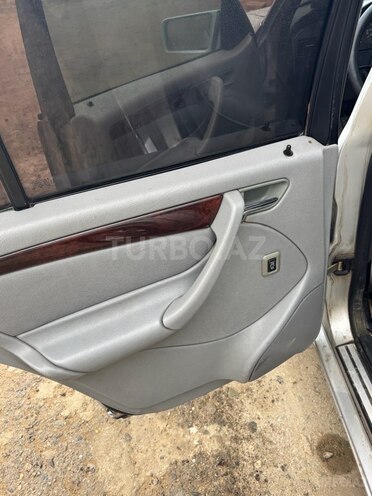 Mercedes C 200 1995, 690,000 km - 2.0 l - Sumqayıt