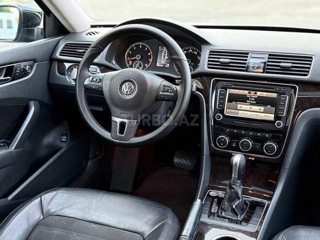 Volkswagen Passat 2014, 182,000 km - 1.8 l - Gəncə