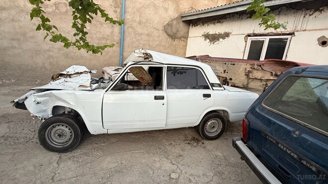 LADA (VAZ) 2107 2007, 235,000 km - 1.6 l - Bakı