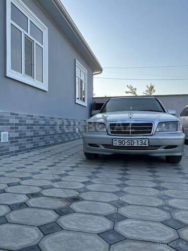 Mercedes C 180 1998, 380,000 km - 1.8 l - Salyan
