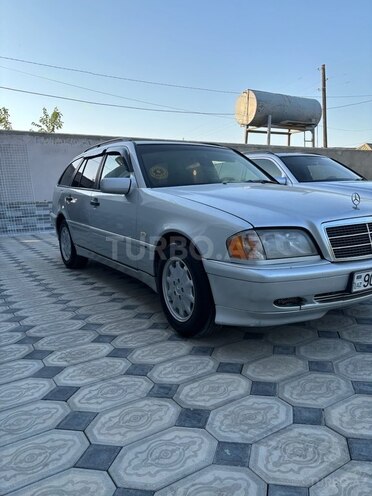 Mercedes C 180 1998, 380,000 km - 1.8 l - Salyan