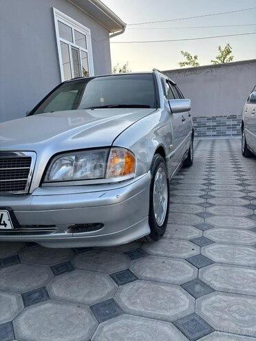 Mercedes C 180 1998, 380,000 km - 1.8 l - Salyan