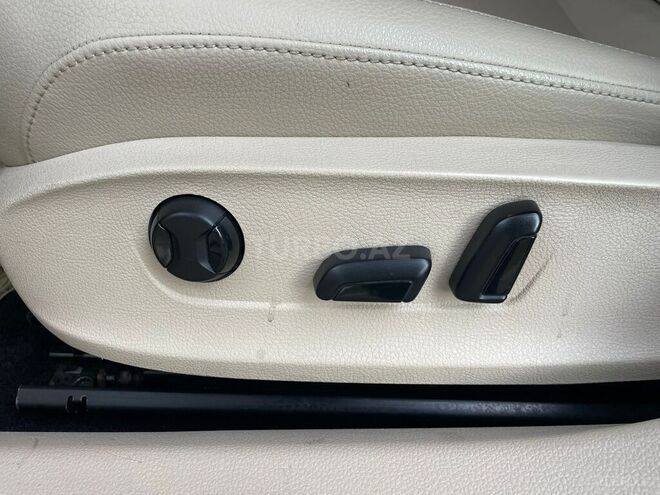 Volkswagen Passat 2013, 330,000 km - 2.5 l - Bakı
