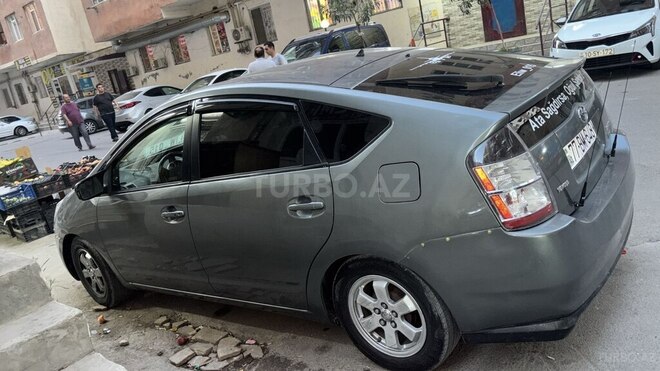 Toyota Prius 2005, 300,000 km - 1.5 л - Bakı