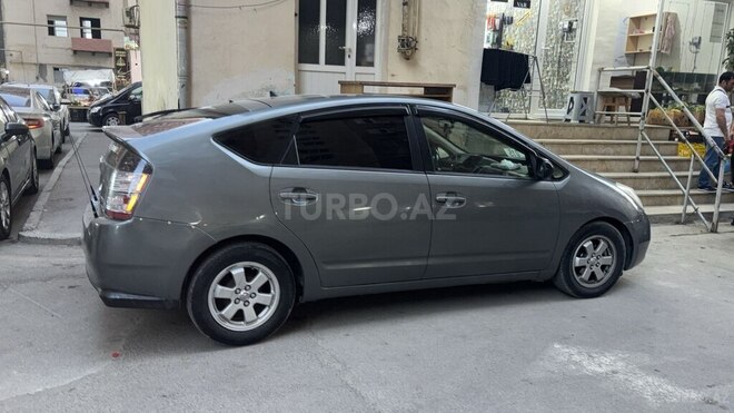 Toyota Prius 2005, 300,000 km - 1.5 л - Bakı