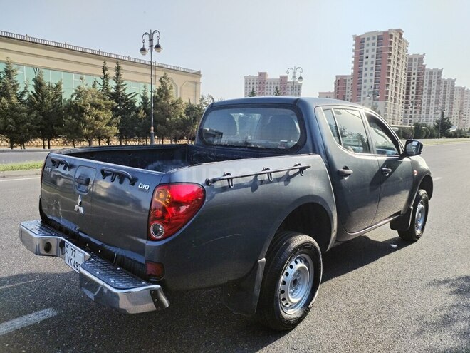Mitsubishi L200 2007, 135,000 km - 2.5 l - Bakı