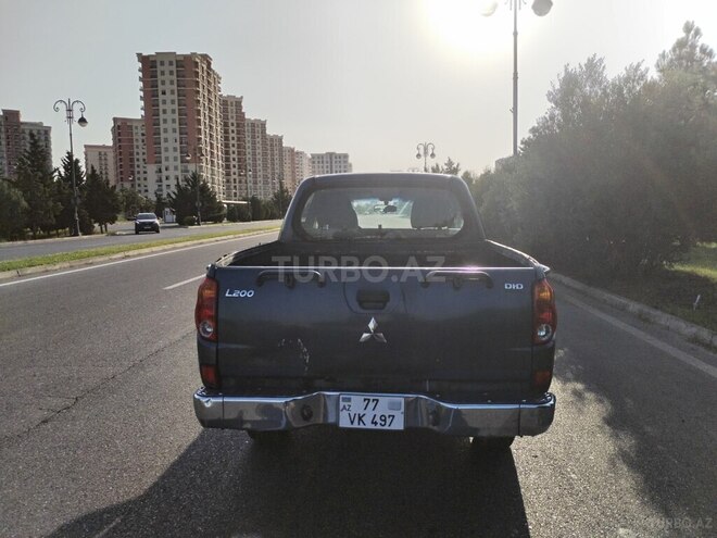 Mitsubishi L200 2007, 135,000 km - 2.5 l - Bakı