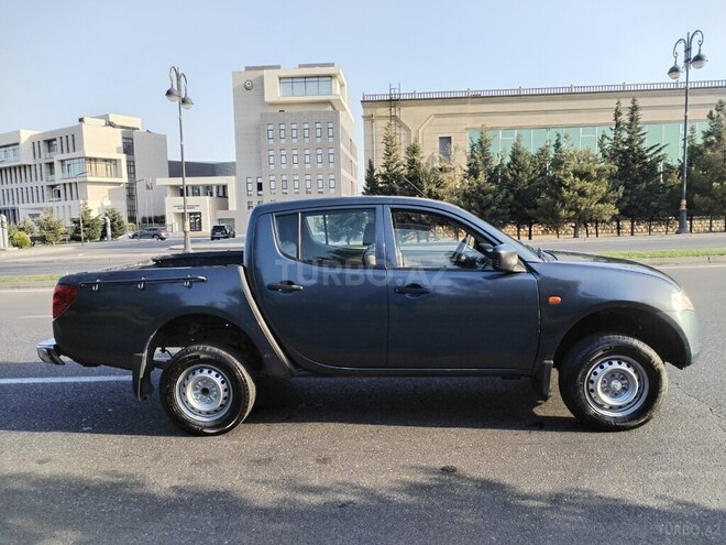 Mitsubishi L200 2007, 135,000 km - 2.5 l - Bakı