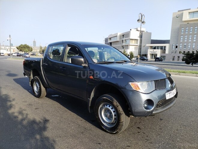 Mitsubishi L200 2007, 135,000 km - 2.5 l - Bakı