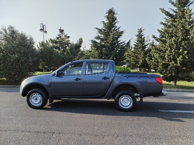 Mitsubishi L200 2007, 135,000 km - 2.5 l - Bakı