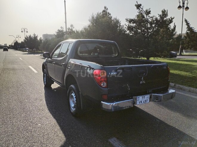 Mitsubishi L200 2007, 135,000 km - 2.5 l - Bakı