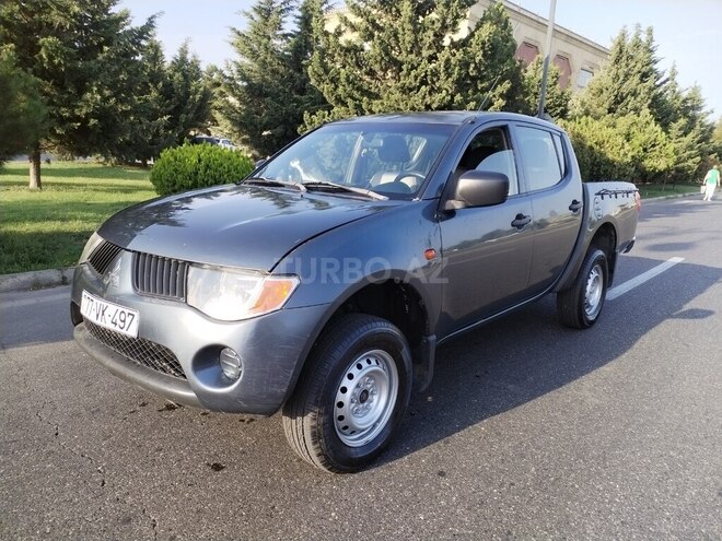Mitsubishi L200 2007, 135,000 km - 2.5 l - Bakı