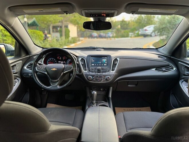 Chevrolet Malibu-9