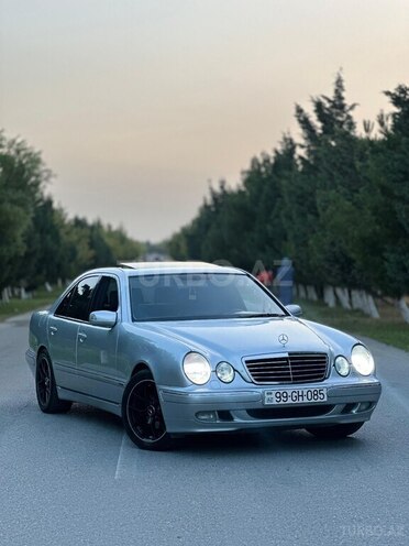 Mercedes E 240 2000, 295,603 km - 2.4 l - Bakı