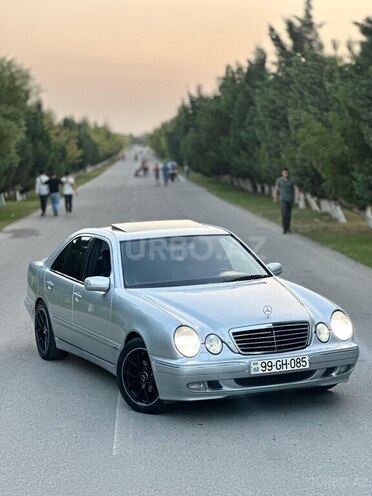 Mercedes E 240 2000, 295,603 km - 2.4 l - Bakı
