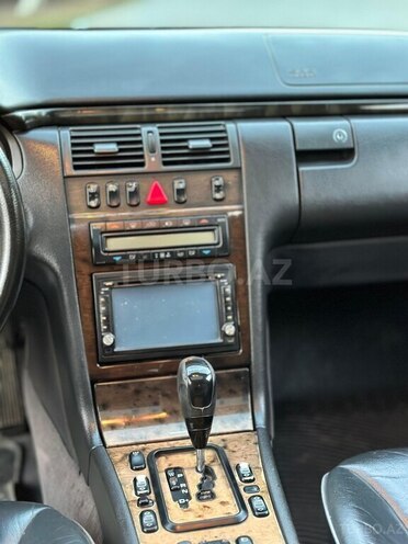 Mercedes E 240 2000, 295,603 km - 2.4 l - Bakı