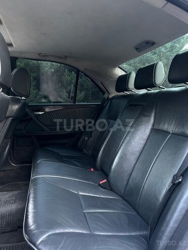 Mercedes E 240 2000, 295,603 km - 2.4 l - Bakı