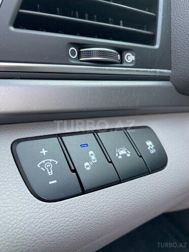 Hyundai Elantra 2016, 148,777 km - 2.0 л - Bakı