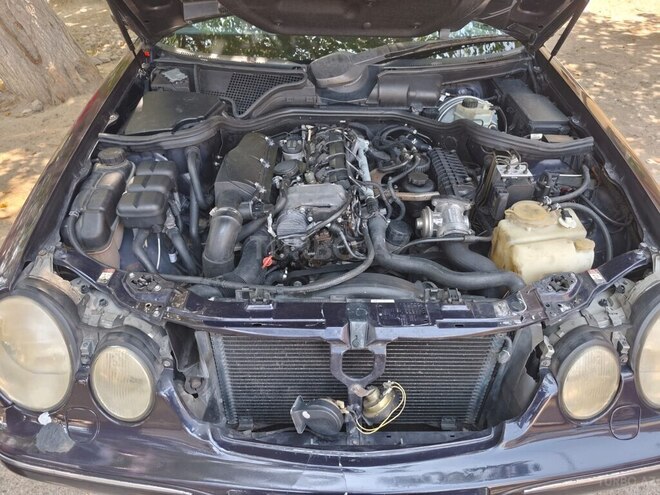 Mercedes E 220 d 2000, 498,000 km - 2.2 l - Bakı