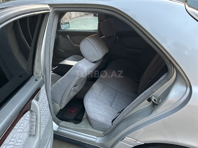 Mercedes C 200 1995, 256,000 km - 2.0 l - Bakı