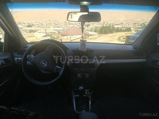 Opel Astra 2006, 330,000 km - 1.4 l - Bakı