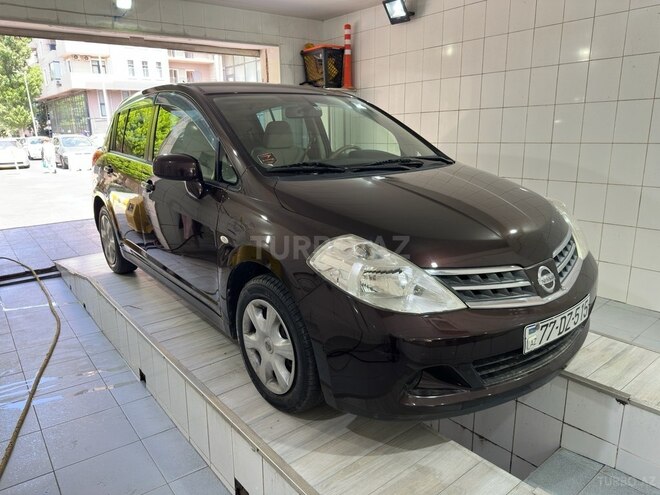 Nissan Tiida-2