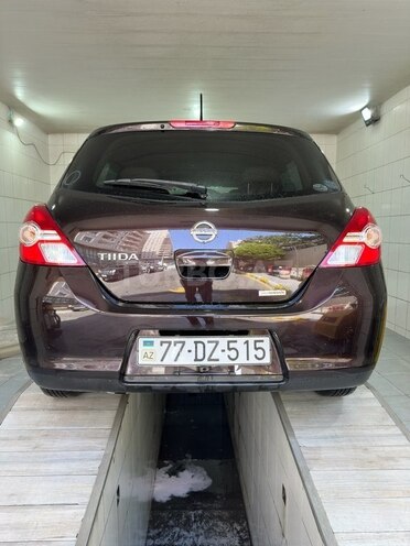 Nissan Tiida-6