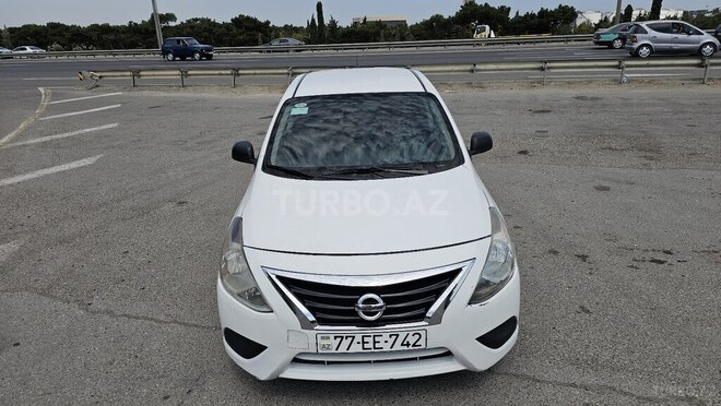 Nissan Versa 2015, 450,616 km - 1.6 l - Bakı