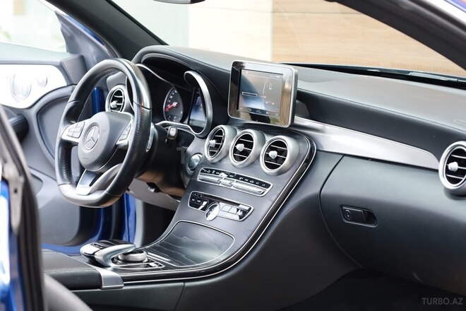 Mercedes C 300-9