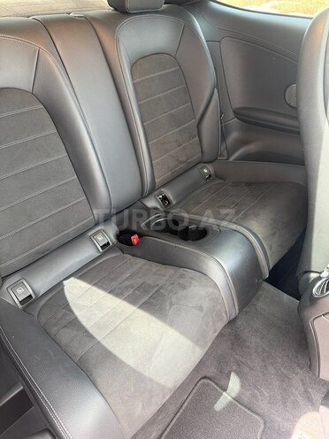 Mercedes C 300-11