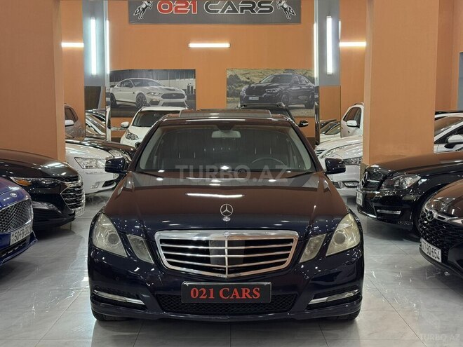 Mercedes E 220-1