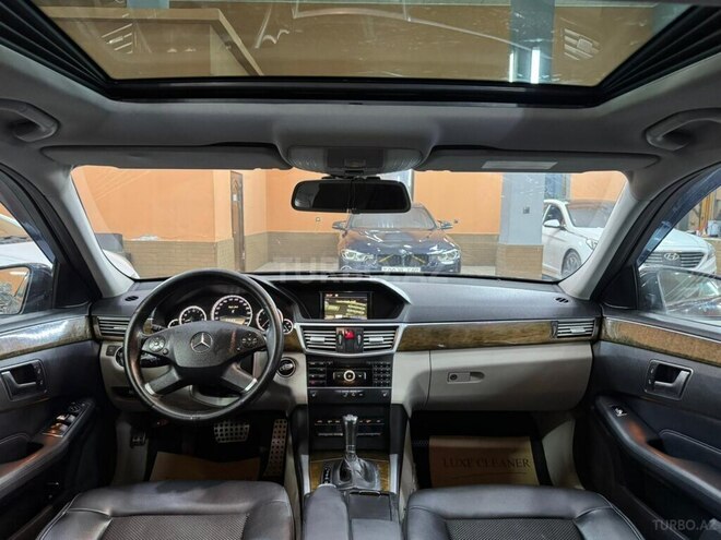 Mercedes E 220-3