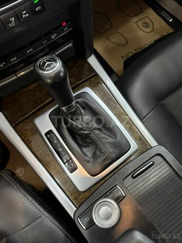 Mercedes E 220-15