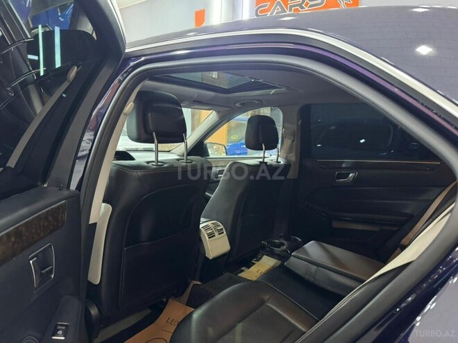 Mercedes E 220-17