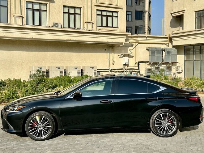 Lexus ES 300h 2022, 40,000 km - 2.5 l - Bakı