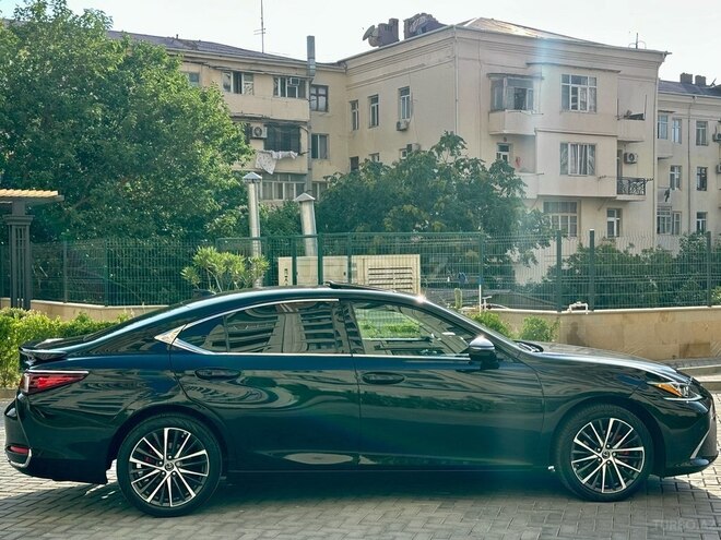 Lexus ES 300h 2022, 40,000 km - 2.5 l - Bakı
